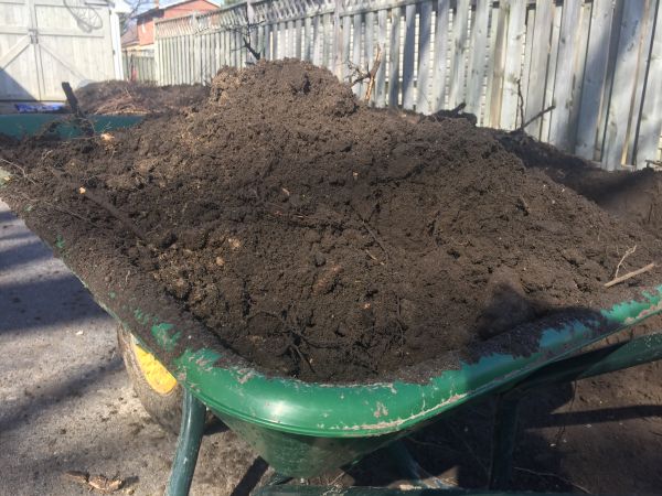 Residential Dirt Delivery in Snellville